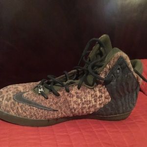 Lebron James casual sneakers